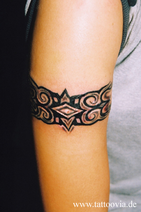 tribal022