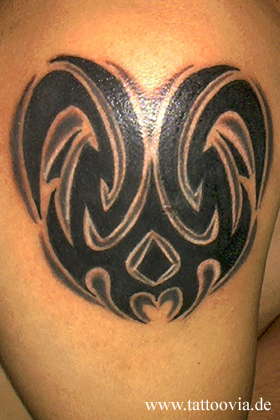 tribal024
